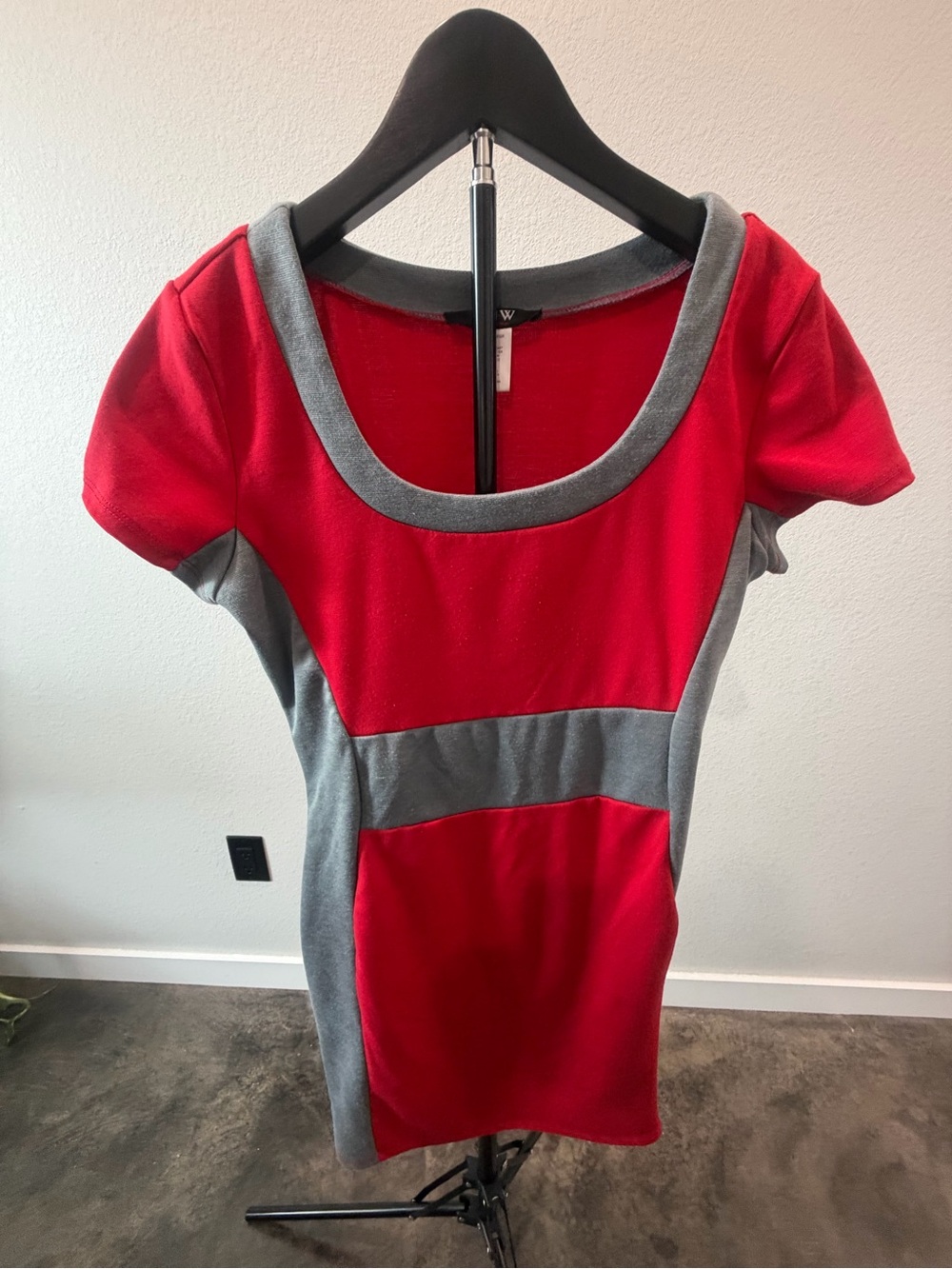 Red & Gray Scoop-Neck Ponte Tunic